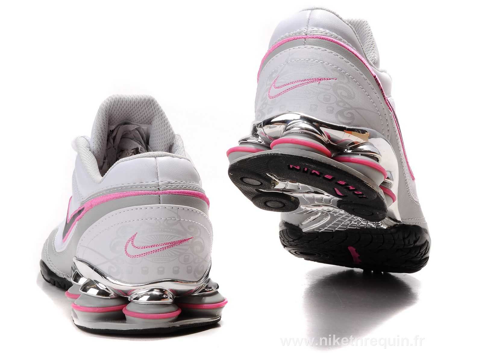 blanc gris et rose Nike Shox R5 (2).JPG